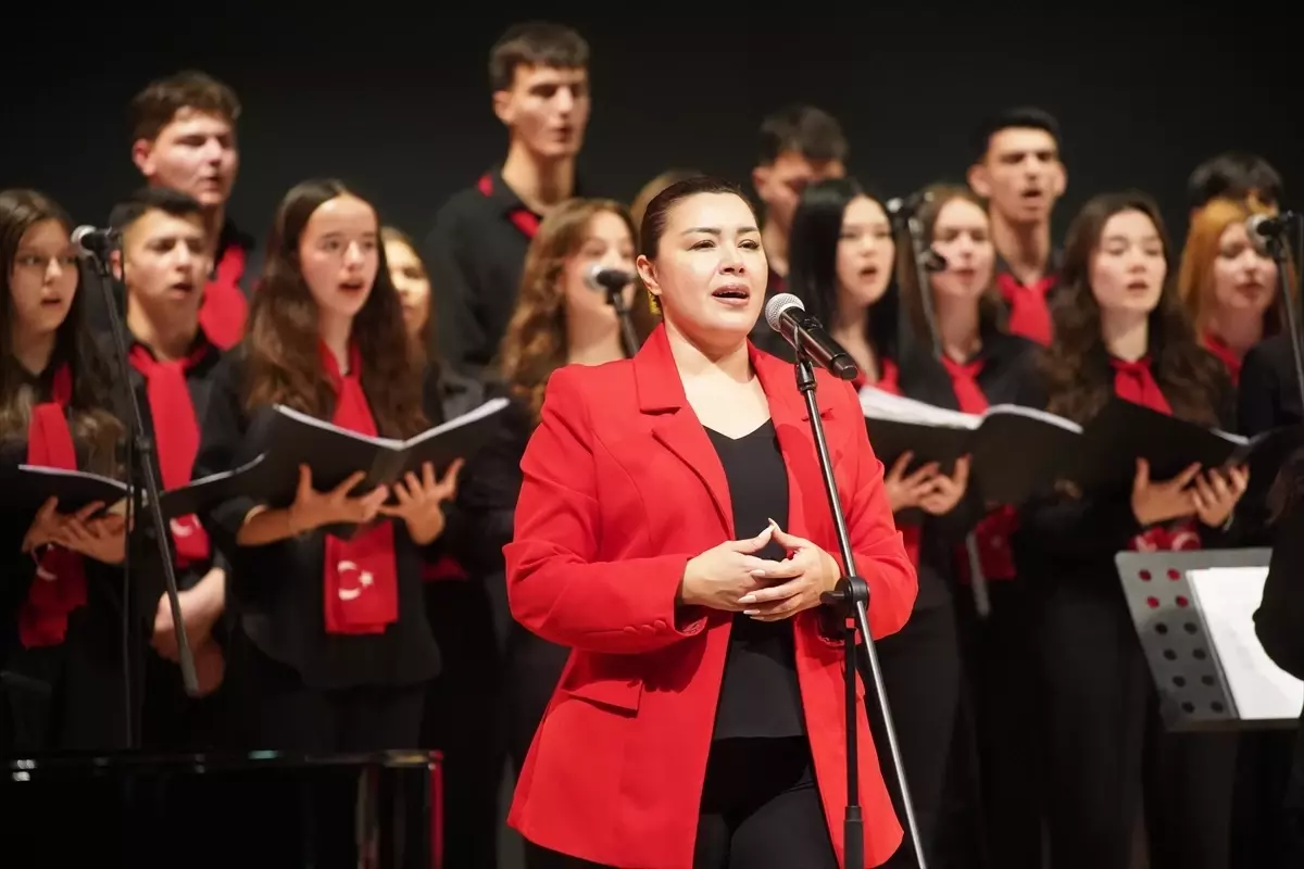 Edirne\'de \'Kim Var?\' Projesi Müzikal Tiyatrosu