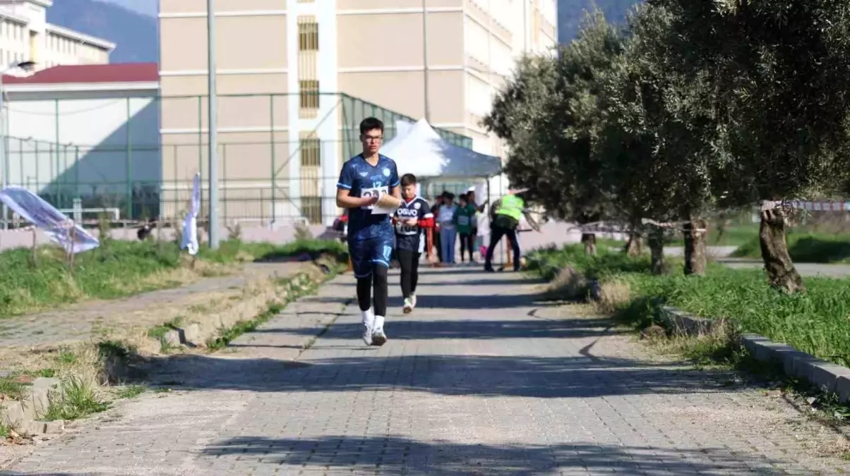 Aydın\'da Oryantiring Yarışmaları Heyecanı