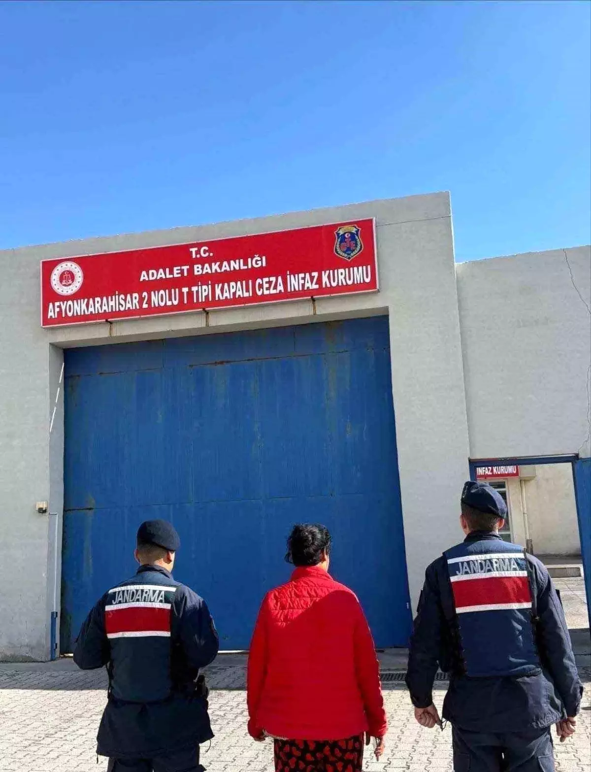 Hırsızlık Şüphelisi Afyonkarahisar\'da Yakalandı