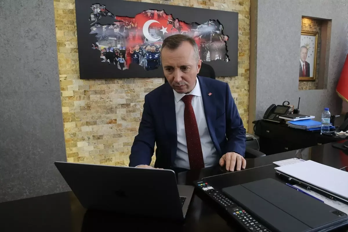 Tokat Emniyet Müdürü\'nden \'Yılın Kareleri\' Oylamasına Katılım