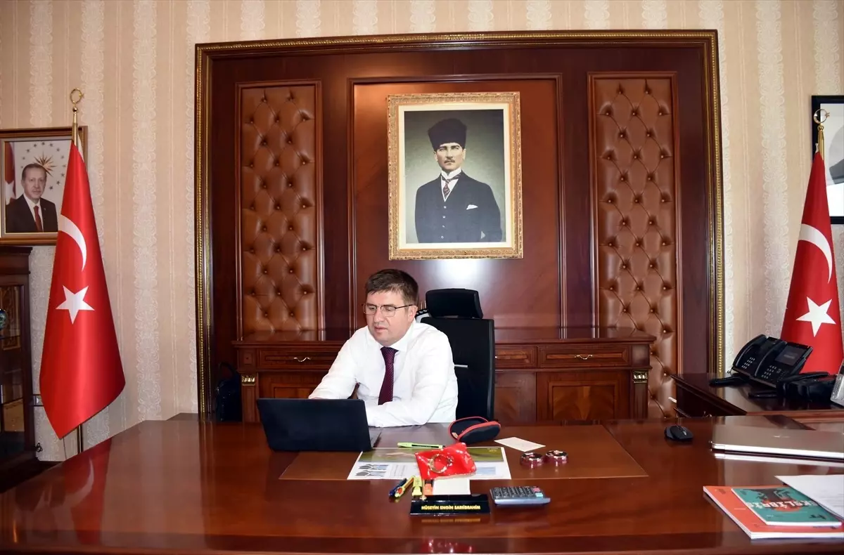 Kırıkkale Valisi \'Yılın Kareleri\' Oylamasına Katıldı