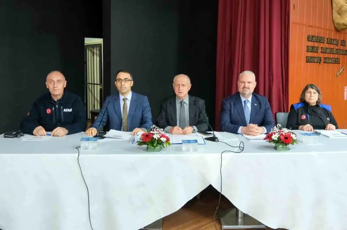 Menemen\'de \'afet\' toplantısı