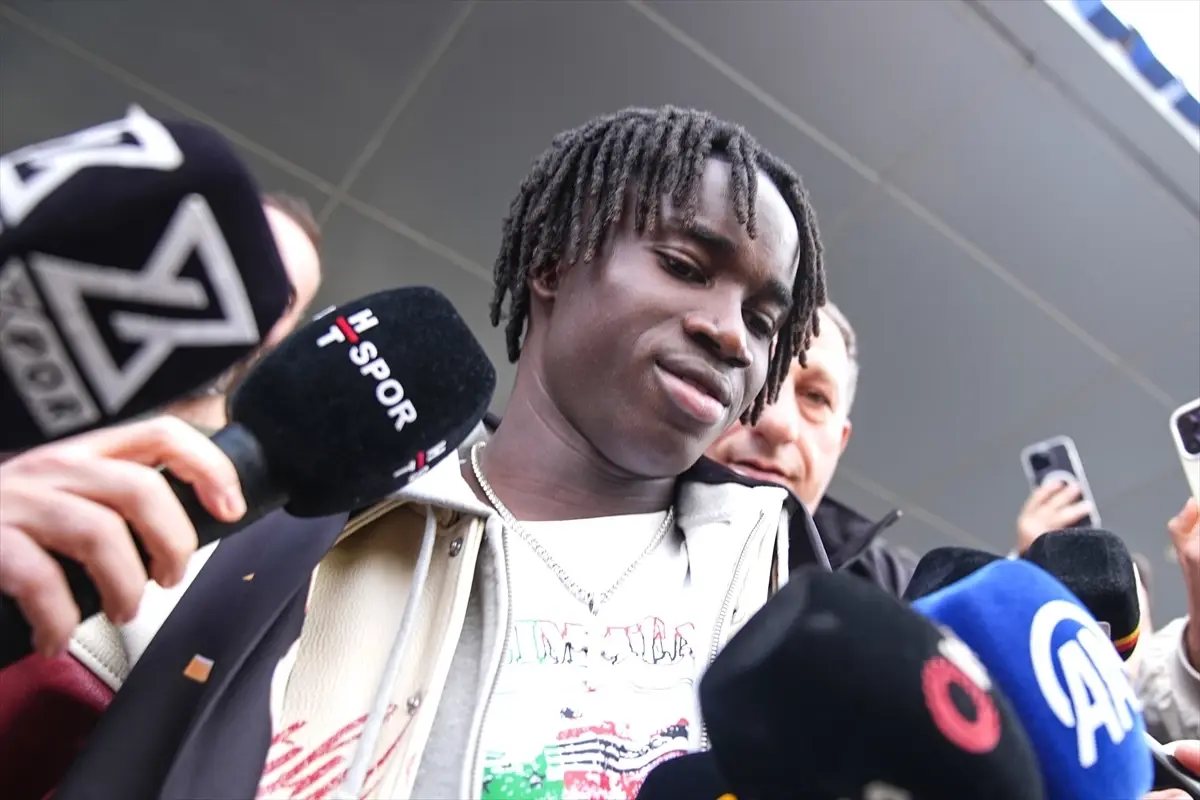 Nhaga, Galatasaray için İstanbul\'da