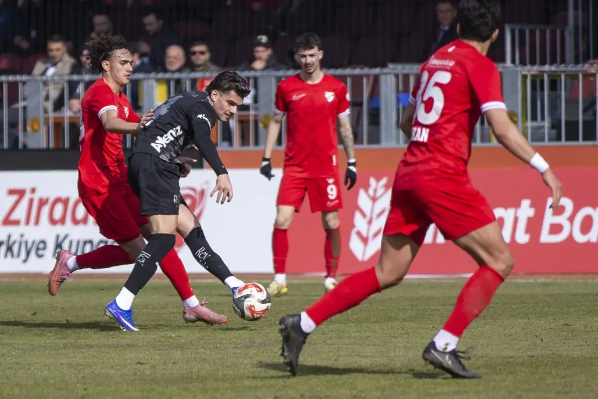Ziraat Türkiye Kupası\'nda müthiş maç! 21 dakikada fişi çektiler