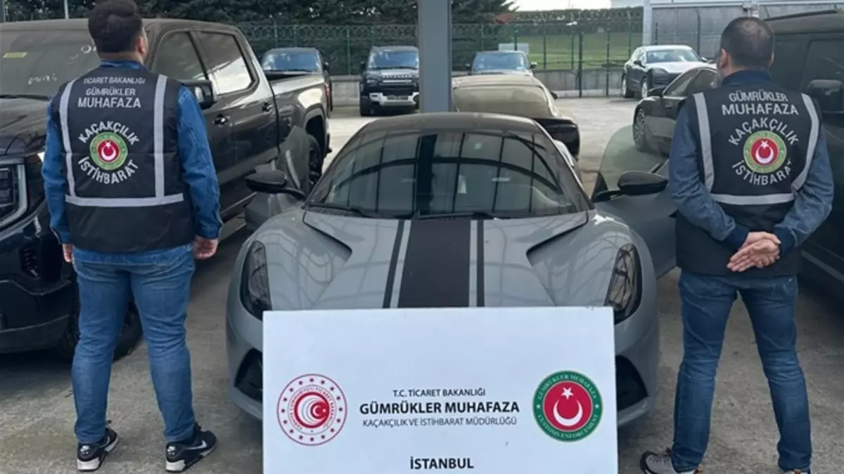 Lüks araç kaçakçılığına büyük darbe