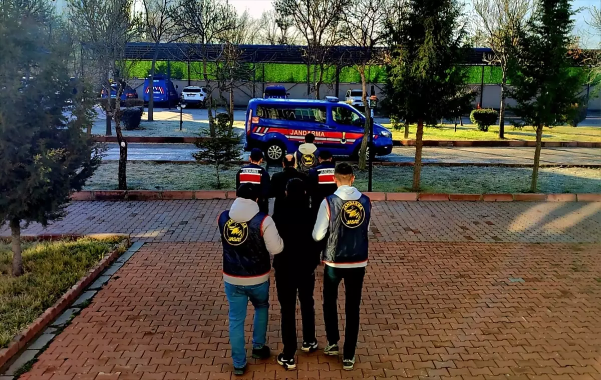 Aksaray\'da 2 Firari Hükümlü Yakalandı