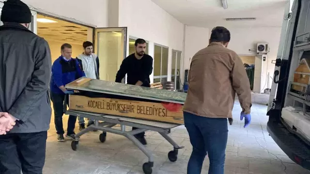 Aldatma tartışmasında kocasını öldüren kadının cezası belli oldu Aldatma tartışmasında kocasını öldüren kadının cezası belli oldu