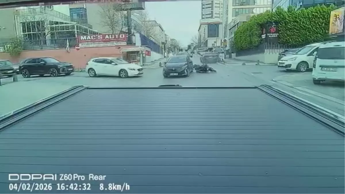 Ataşehir\'de Motosiklet Kazası