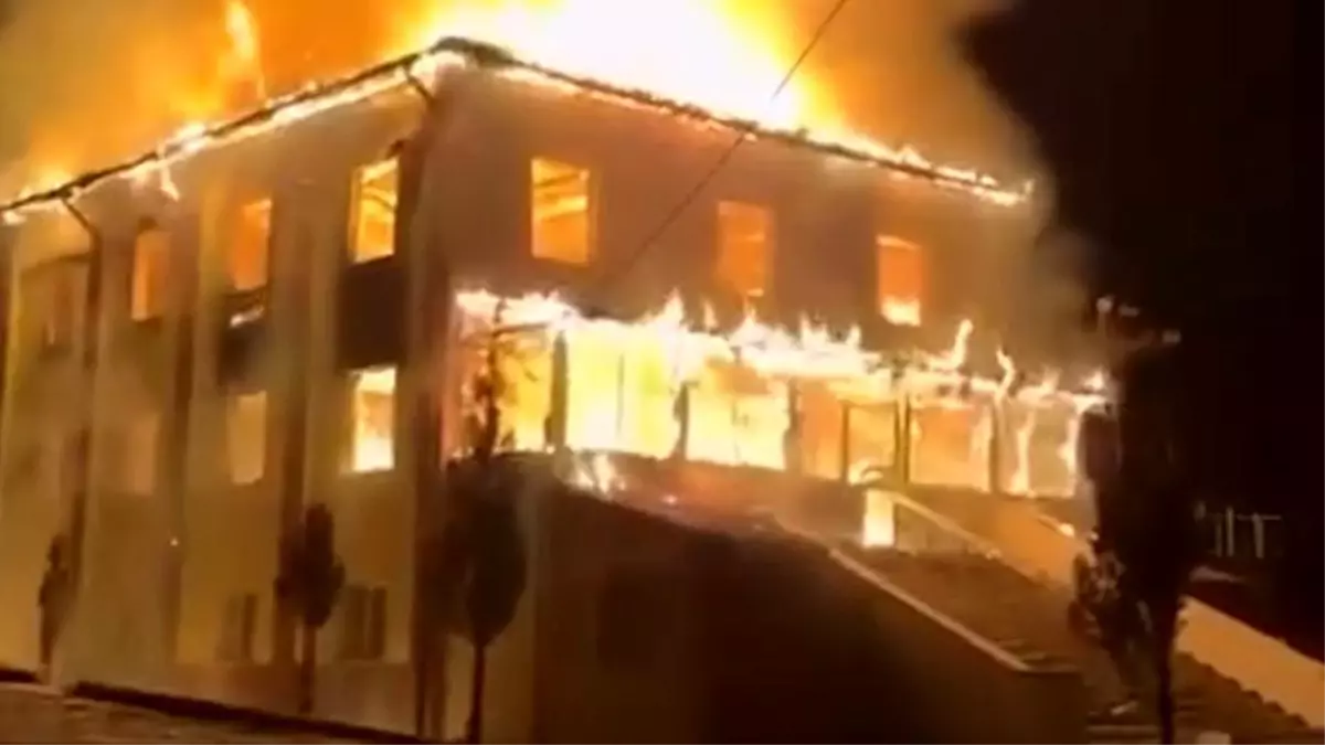 Mengen\'de Cami Yangını