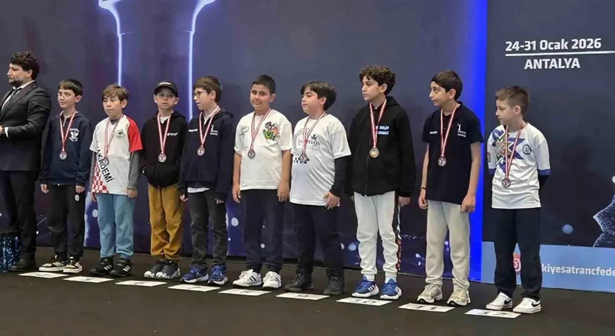 Büyükşehir Satranç Takımı\'ndan Türkiye şampiyonluğu