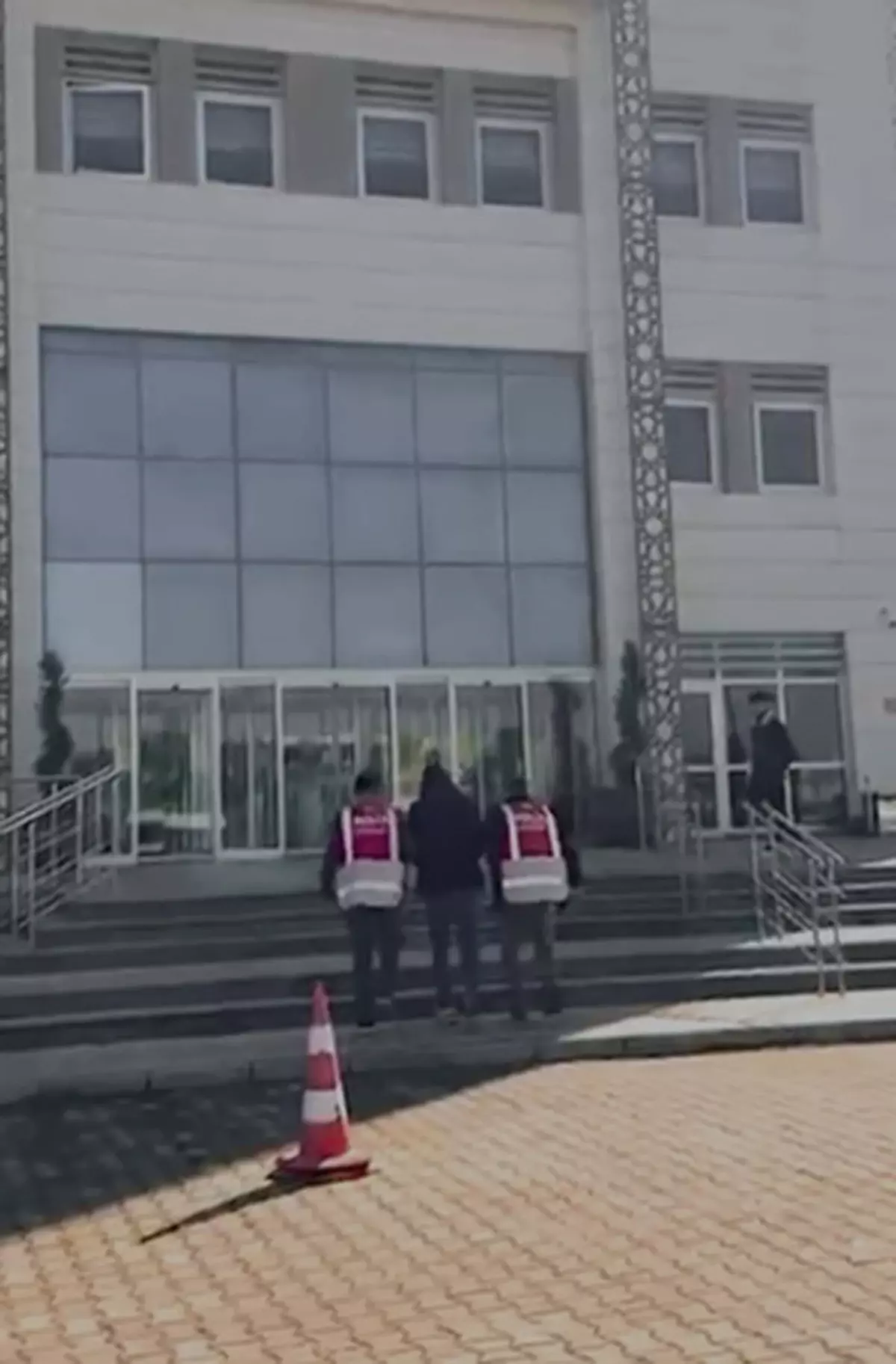 Çanakkale\'de Kaçak Göçmen Operasyonu