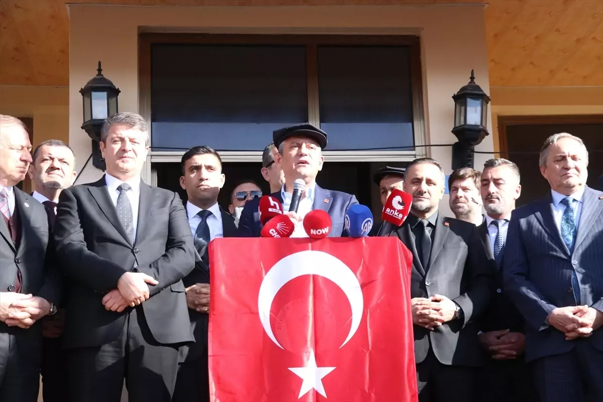 Özgür Özel\'den Çiftçilere Destek Çağrısı