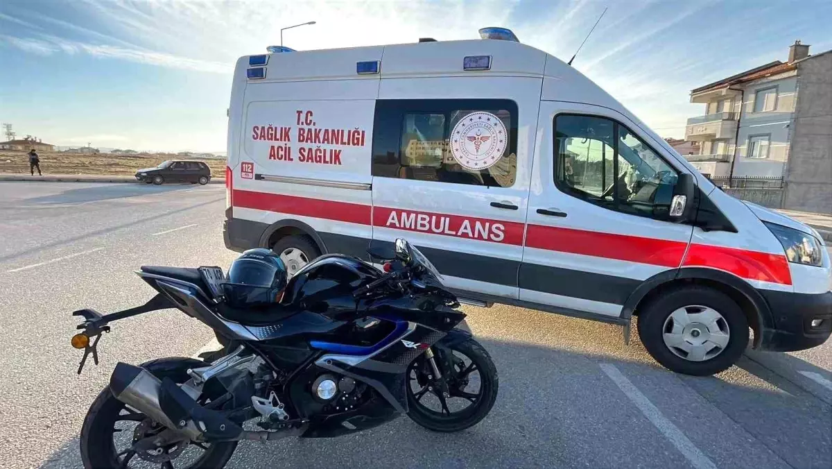 Ciple motosiklet çarpıştı: 1 yaralı