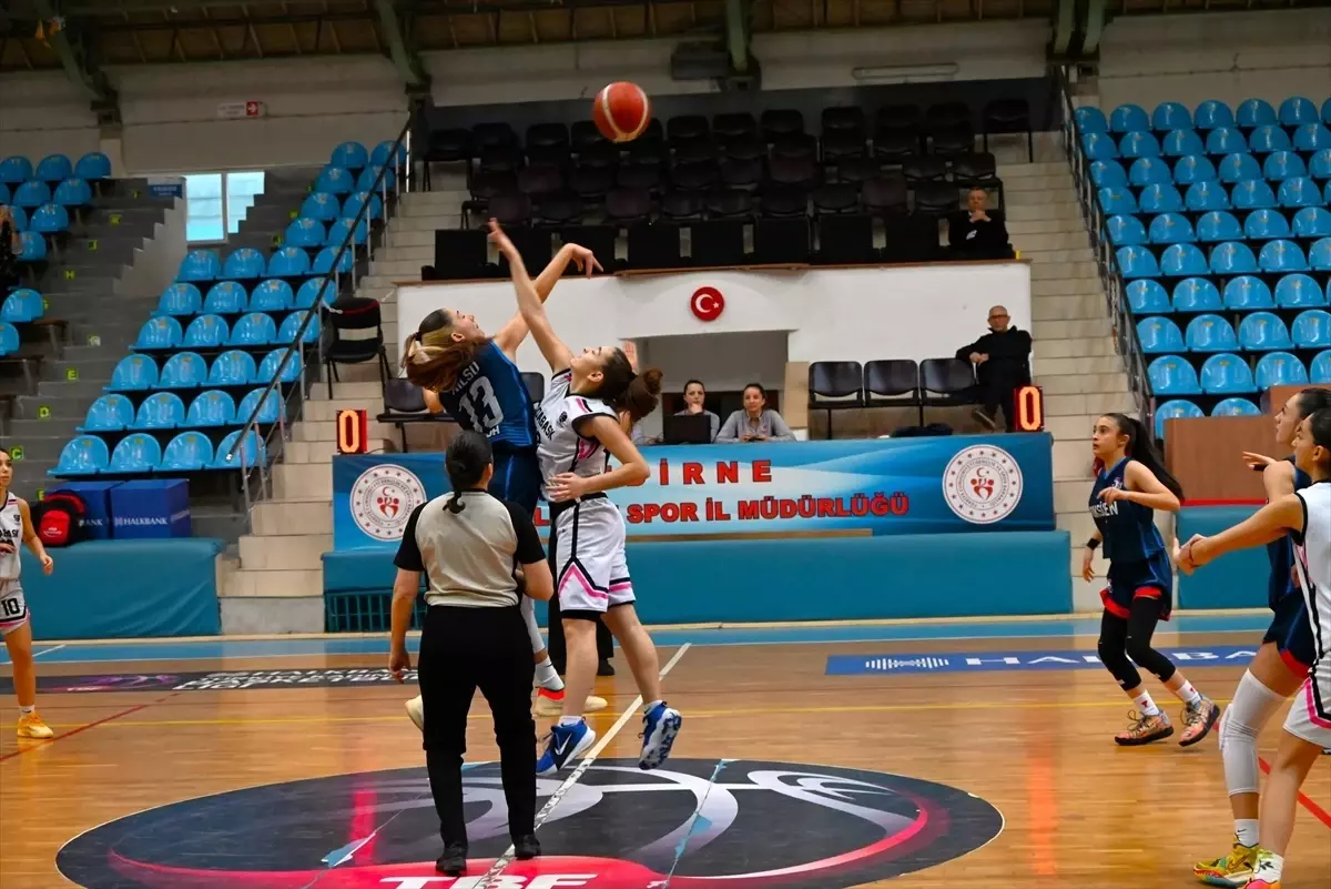 Buğlem Enç İkincilik Elde Etti