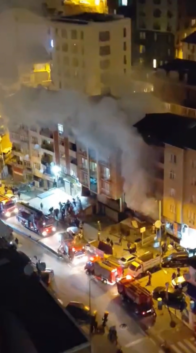 Kağıthane'de yangında mahalleliyi ıslık çalarak uyandırdı: Yangın var aşağı inin