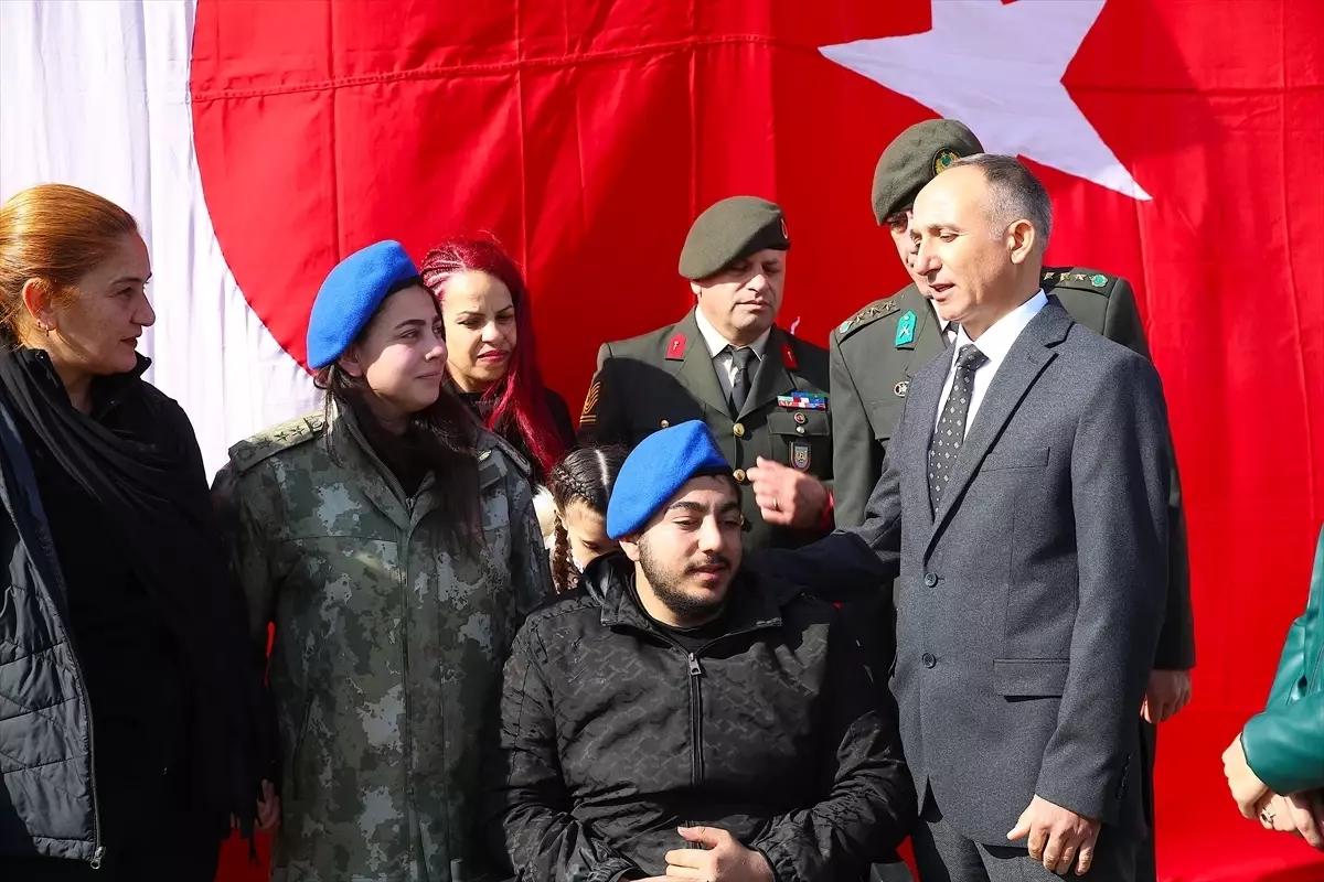 Depremde Yardım Eden Albay ile Buluşma