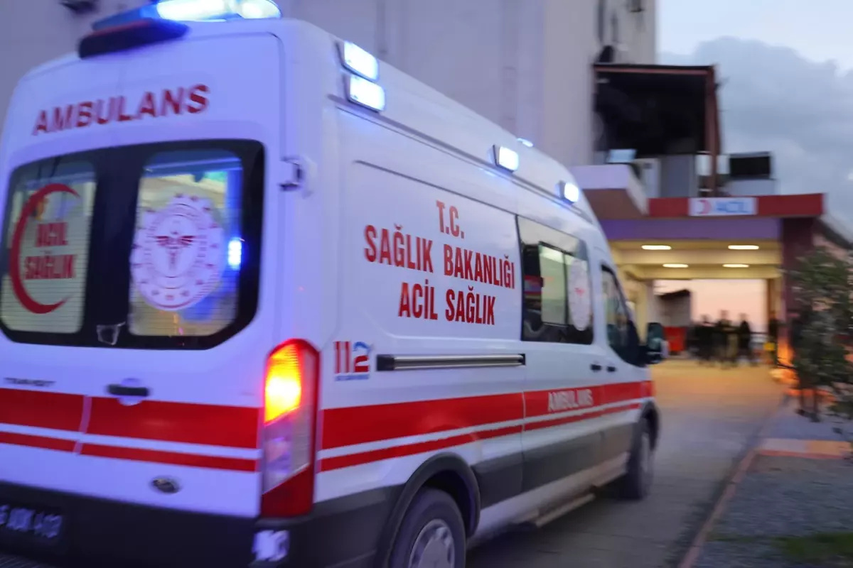 Samsun\'da korkutan kaza, polis aracına tır çarptı