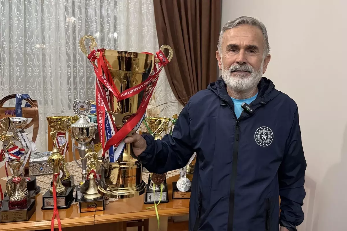 Şiddetle öneriyor! 75 yaşındaki veteran atlet sağlığını bakın neye borçluymuş