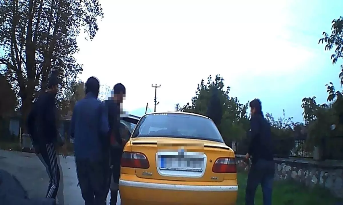 Kocaeli\'de Göçmen Kaçakçılığı Operasyonu