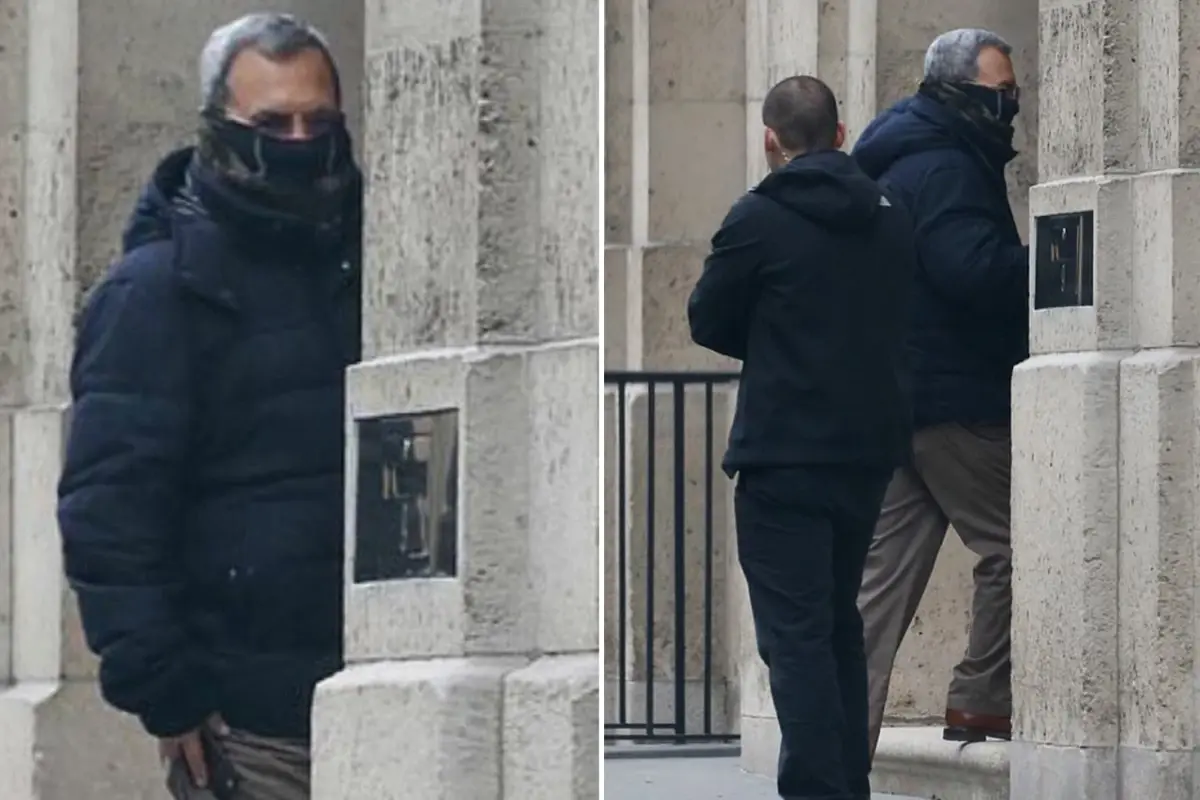 Skandalın vahametini ortaya koyan kare! Yüzünü gizledi ama fena yakalandı