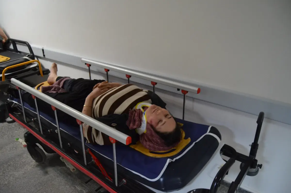 Aksaray\'da Tarım İşçilerini Taşıyan Minibüs Kaza Yaptı