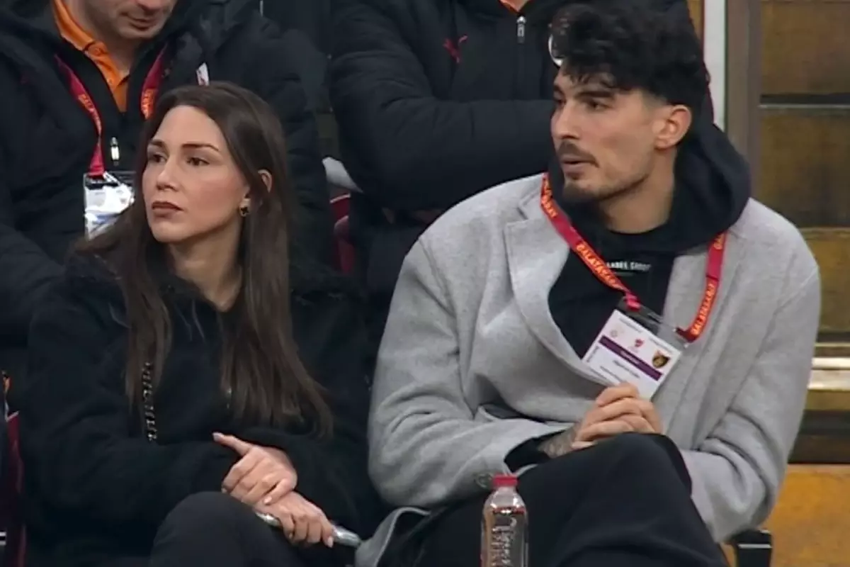 Uğurcan Çakır\'ın jölesiz saçları olay oldu