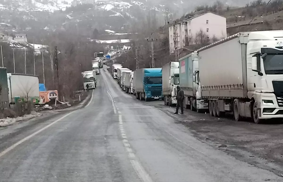 Ardahan\'da Yol Ulaşımı Normale Döndü