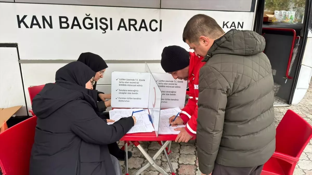 Artvin\'de Kan Bağışı Kampanyası Düzenlendi
