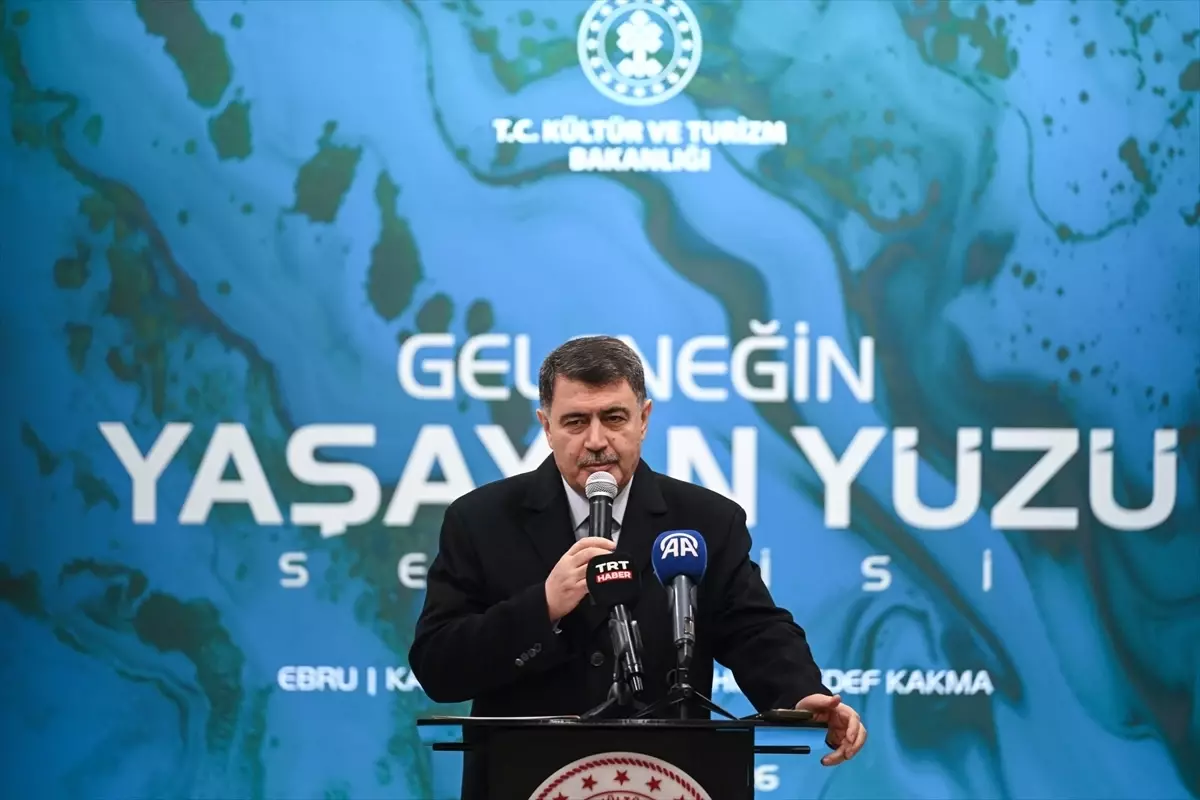 Ankara\'da \'Geleneğin Yaşayan Yüzü\' Sergisi Açıldı