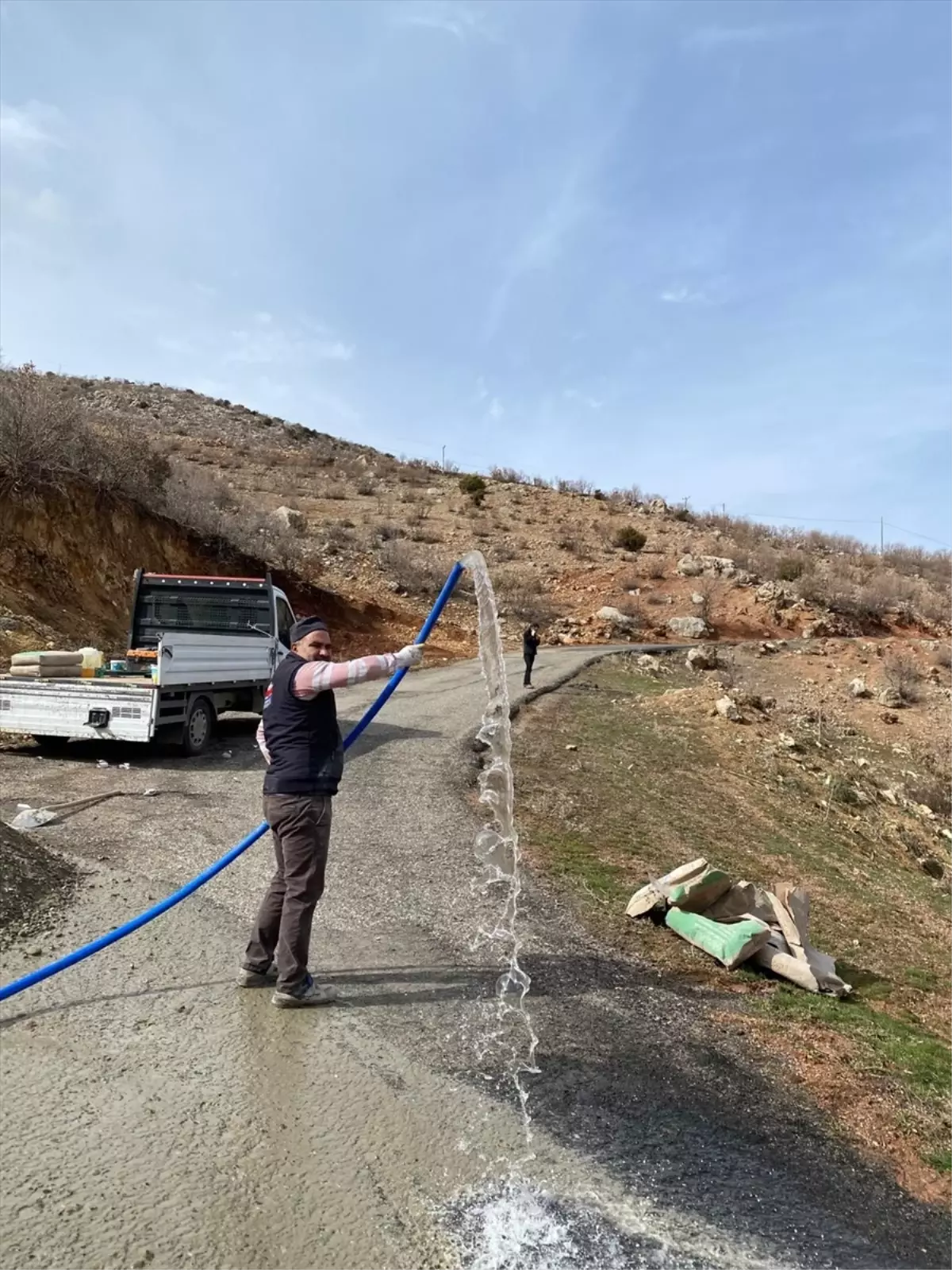 Hasankeyf\'te Güneş Enerjili Su Kuyusu