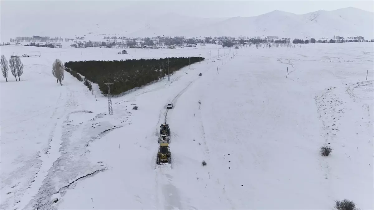 Bayburt ve Gümüşhane\'de Kar Yağışı