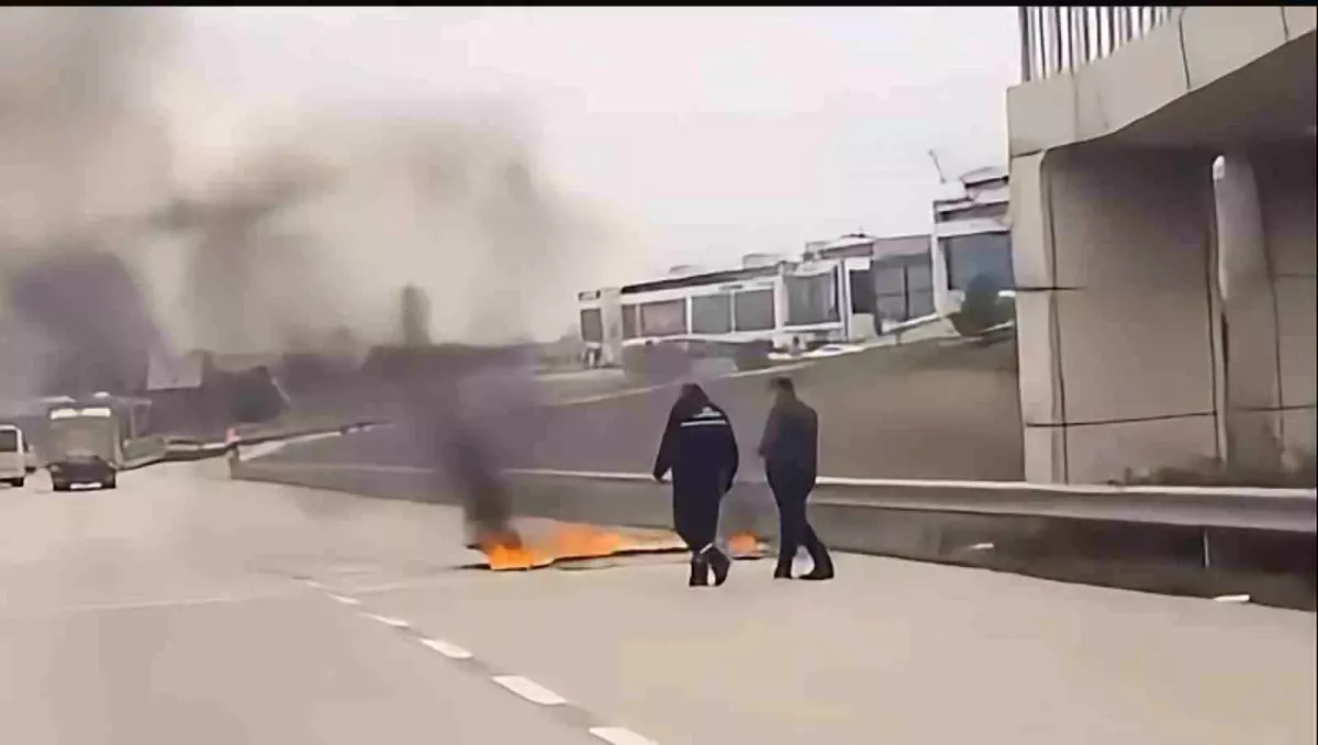 Bursa\'da Kamyonette Yangın!