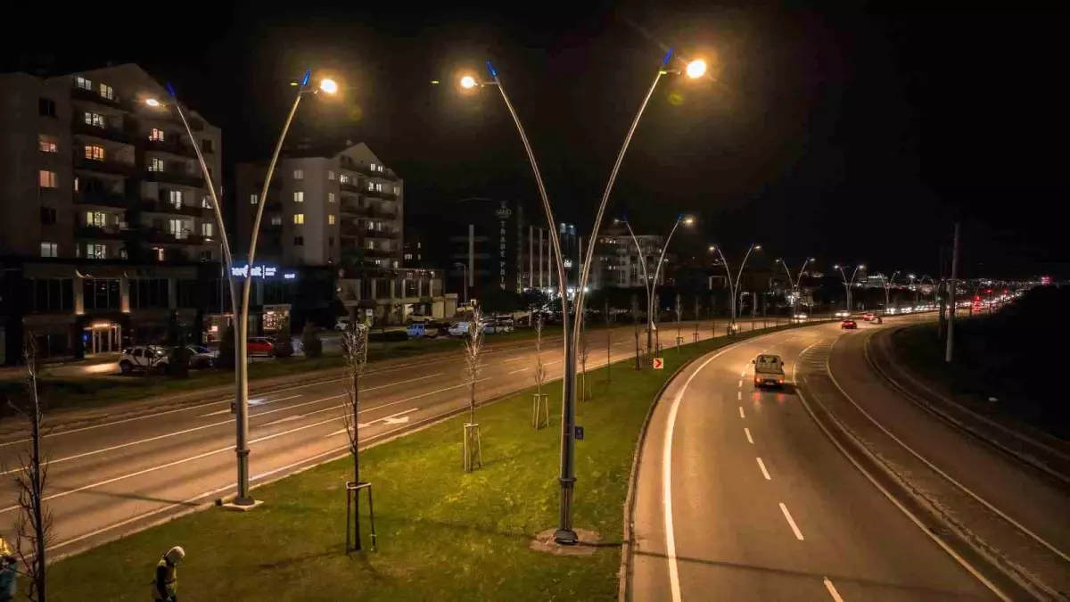 Çalı yolu büyükşehirle aydınlandı