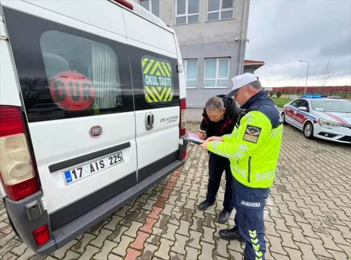 Çanakkale\'de Öğrenci Servislerine Denetim