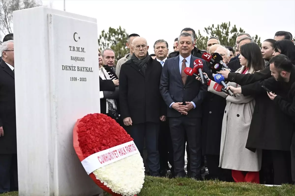 Özgür Özel: CHP, işgallere karşı duruyor