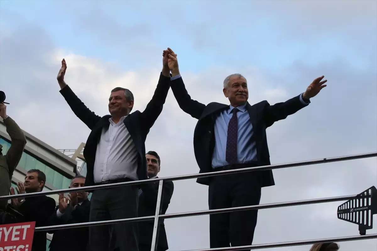 Özgür Özel\'den Tutuksuz Yargılama Vurgusu