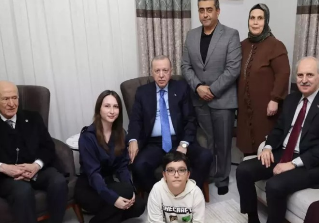 Cumhurbaşkanı Erdoğan ve Devlet Bahçeli'den depremzede aileye sürpriz ziyaret