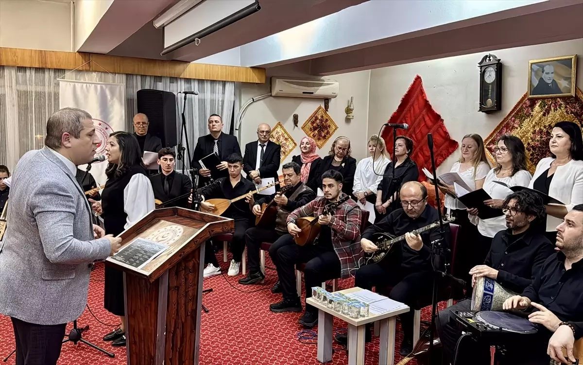 Mübadil Türküler Konseri Huzurevinde Duygusal Anlar Yaşattı