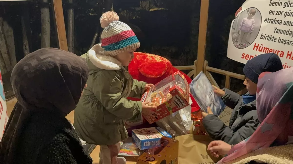 Gönüllü Gençler\'den Hümeyra Havva\'ya Destek Etkinliği