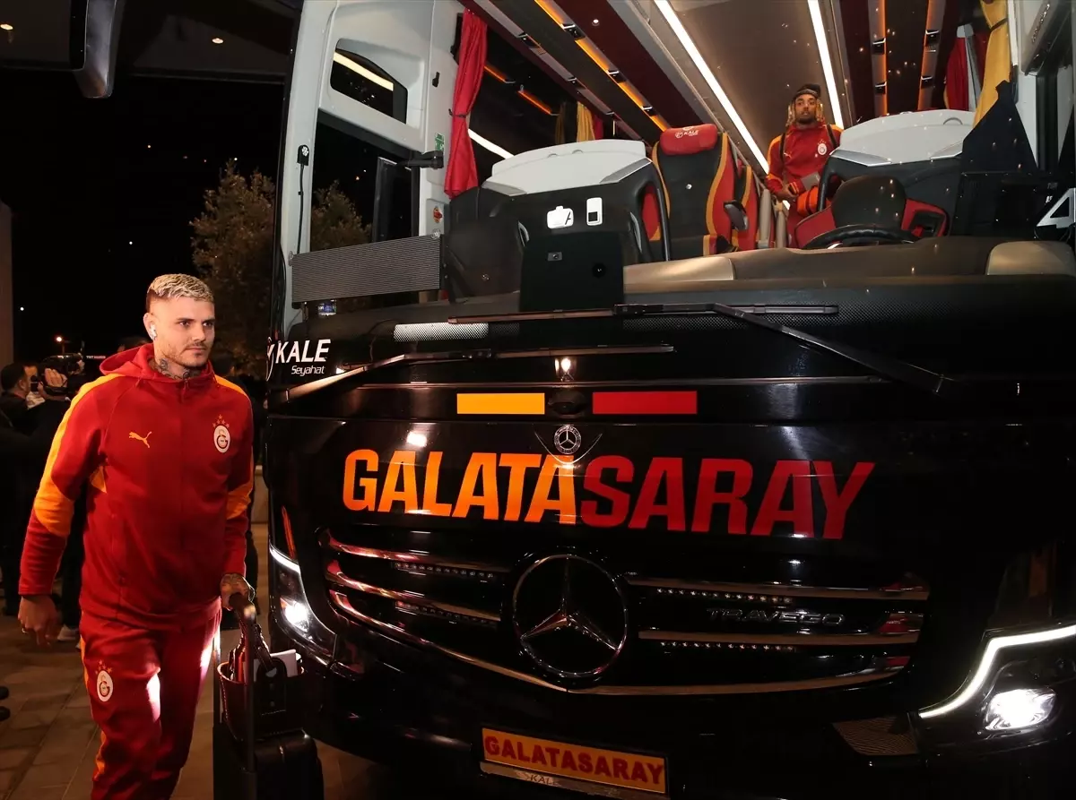 Galatasaray Rize\'ye Geldi