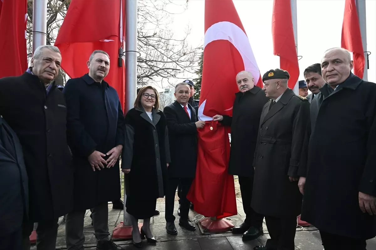 Gaziantep\'e Gazi Unvanı\'nın 105. Yılı Kutlandı