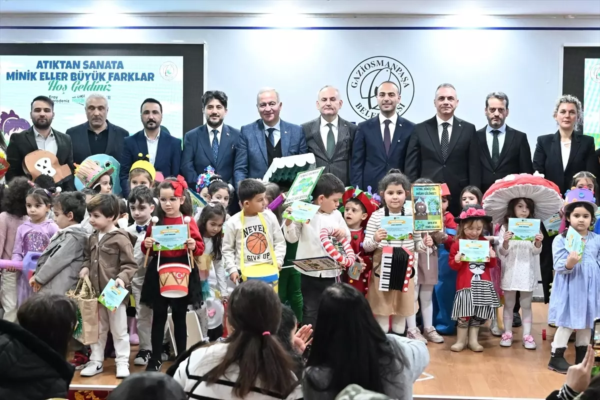 Gaziosmanpaşalı çocuklar atıkları sanata dönüştürdü