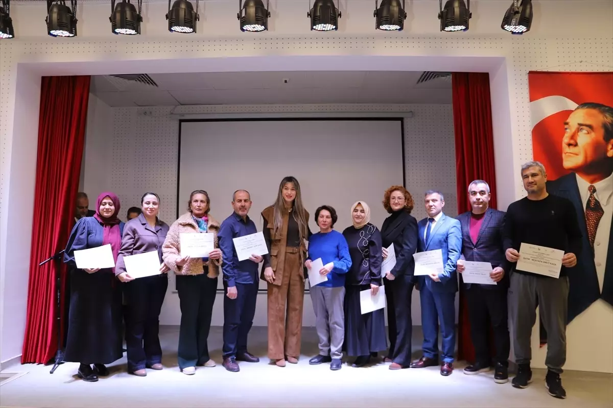 Gölbaşı\'nda Öğretmenlere Yapay Zeka Eğitimi