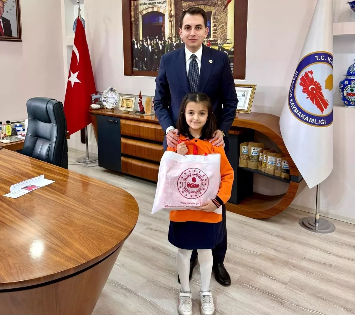 Hisarcık\'ta Resim Yarışmasında Ödül