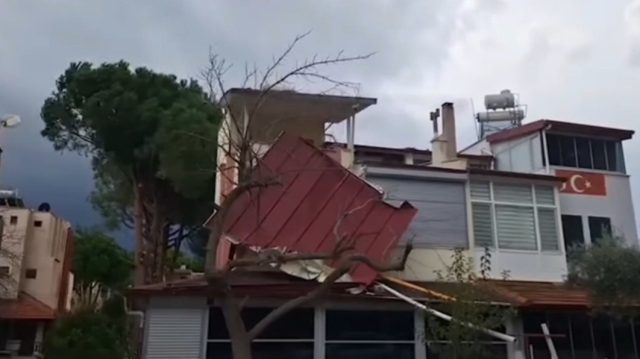 İki ilde kuvvetli yağış! Can kayıpları var