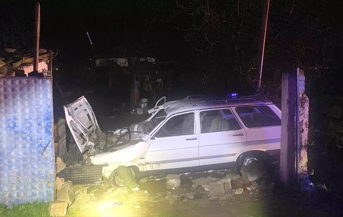 Ödemiş\'te Trafik Kazası: 1 Ölü, 1 Yaralı