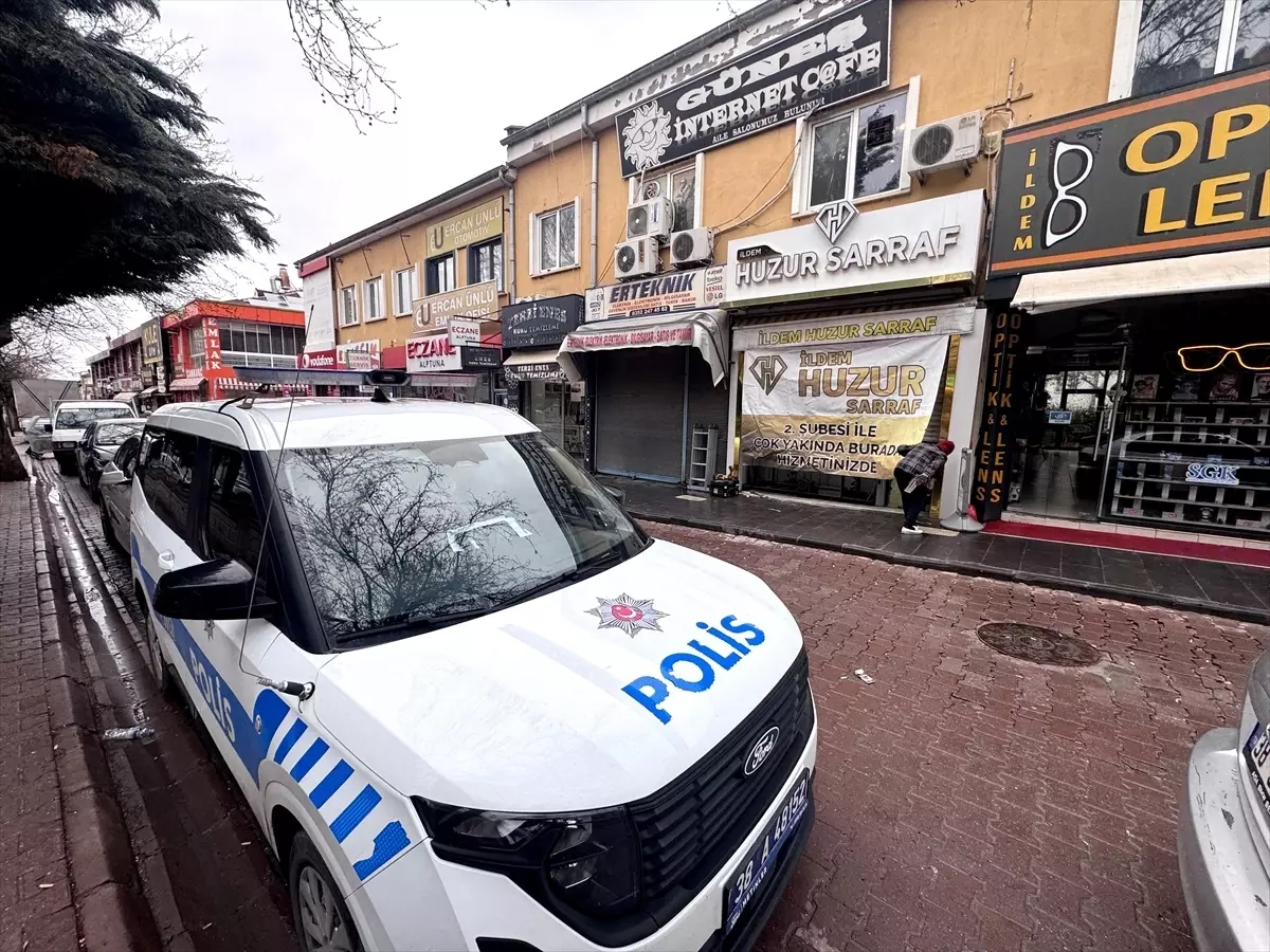 Kayseri\'de Kuyumcudan Altın Çalındı