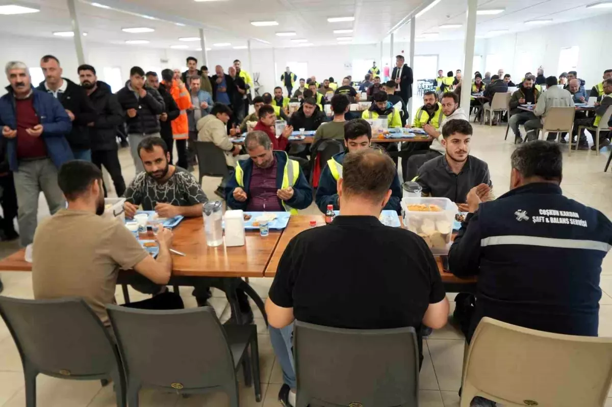 Körfezray Metro Projesi Deprem Şehitleri İçin Anma Töreni Düzenledi