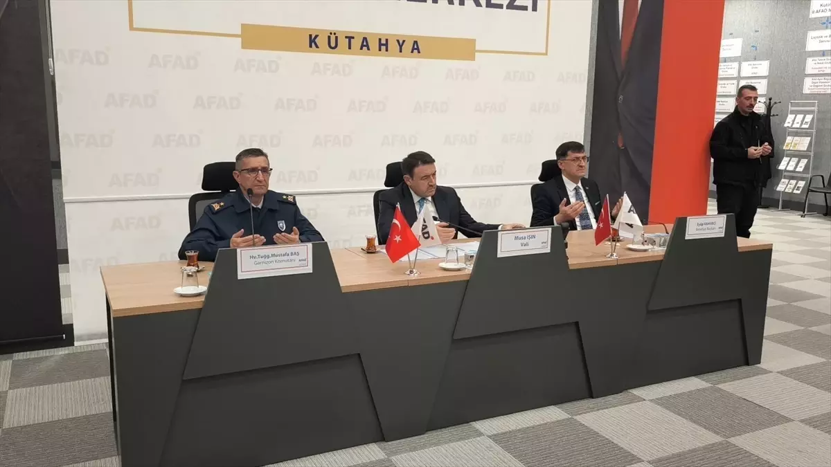 Kütahya\'da Deprem Şehitleri Anıldı