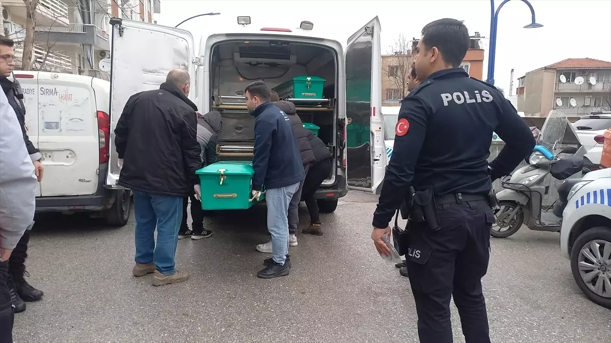 Yunusemre\'de 39 Yaşındaki Adam Evinde Ölü Bulundu